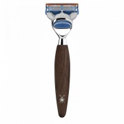 Бритвенный станок Fusion, ручка из мореного дуба Бритвенный станок Fusion, ручка из мореного дуба